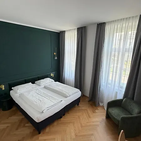 Kolbeck Rooms-3